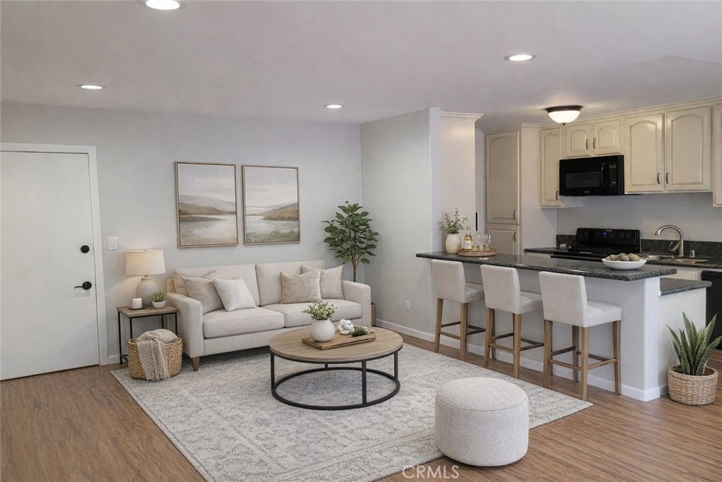 5403 Newcastle Avenue #12