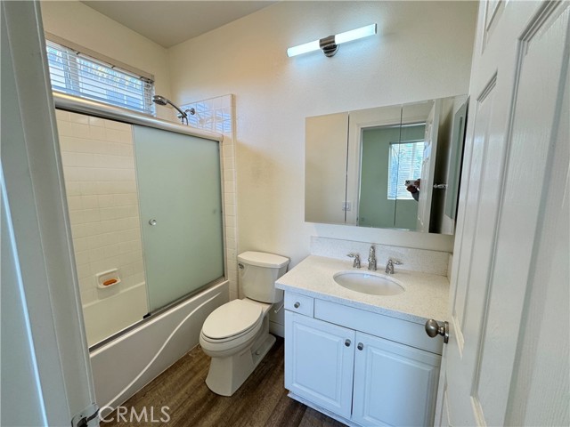 Detail Gallery Image 4 of 24 For 9579 Estrella Hills St, Riverside,  CA 92508 - 5 Beds | 4/1 Baths