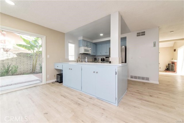 Detail Gallery Image 10 of 26 For 12441 Interior Cir, Los Alamitos,  CA 90720 - 3 Beds | 2/1 Baths