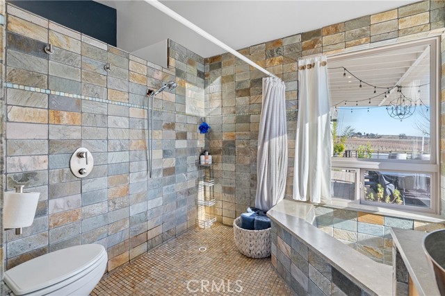 Detail Gallery Image 30 of 53 For 7110 Drake Rd, Paso Robles,  CA 93446 - 4 Beds | 4/1 Baths