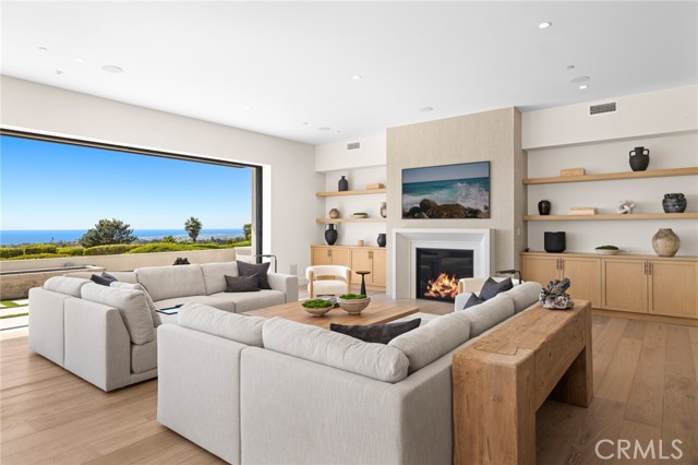 Detail Gallery Image 14 of 36 For 2 Twin Lakes Cir, Corona Del Mar,  CA 92625 - 4 Beds | 4/1 Baths