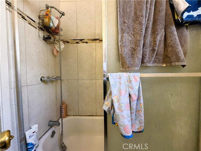 Detail Gallery Image 44 of 51 For 410 E 60th St, Long Beach,  CA 90805 - – Beds | – Baths