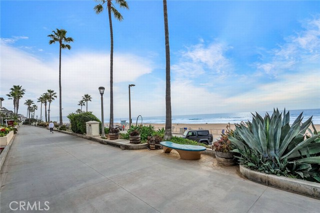 Detail Gallery Image 48 of 50 For 4113 Highland, Manhattan Beach,  CA 90266 - 4 Beds | 3/1 Baths