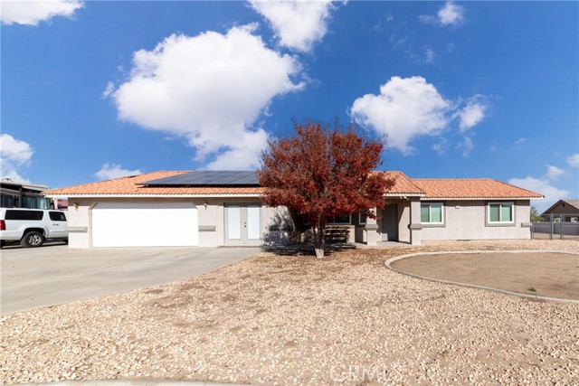 Detail Gallery Image 2 of 44 For 10014 La Panto Rd, Victorville,  CA 92392 - 4 Beds | 3 Baths