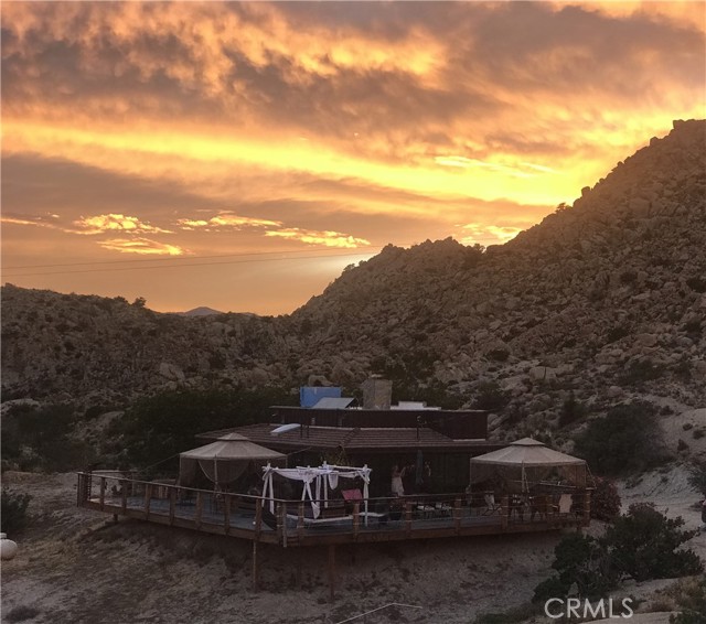 56564 Nelson Avenue, Yucca Valley CA: https://media.crmls.org/medias/8d58e02f-63ea-4b4b-a8a7-2f1d73d996f5.jpg
