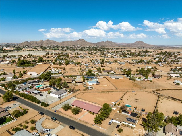 21186 Standing Rock Avenue, Apple Valley CA: https://media.crmls.org/medias/8d591145-2d29-4874-97a4-50ba3f27c713.jpg