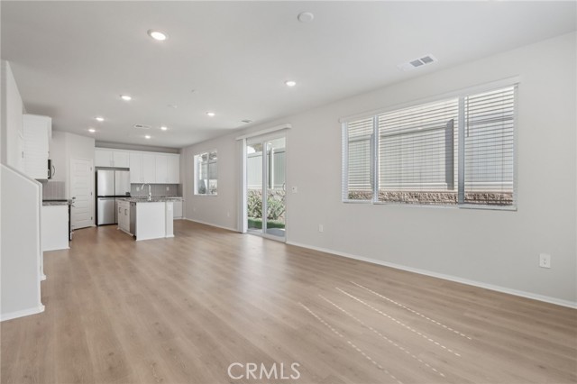 1110 Tropic Court, Redlands CA: https://media.crmls.org/medias/8d5943d6-b4e0-4c87-a988-c05189963558.jpg