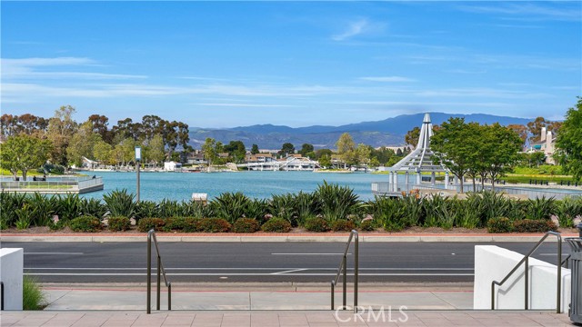 65 Pinewood, Irvine CA: https://media.crmls.org/medias/8d59c36f-f160-4bbf-bdc9-1f44ccd8916c.jpg