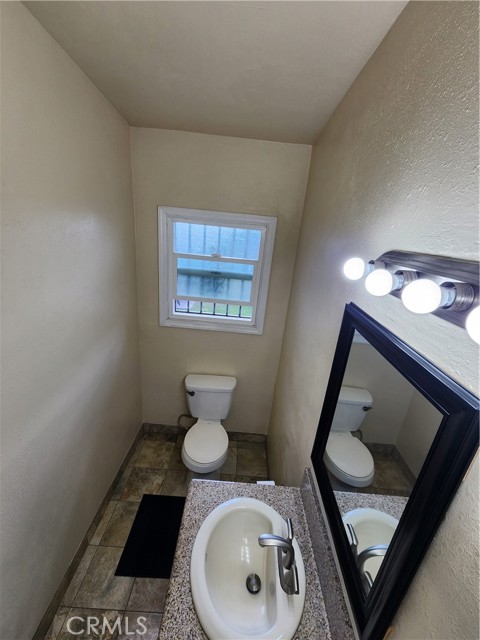 Detail Gallery Image 20 of 39 For 1788 W 37th Pl., Los Angeles,  CA 90018 - 3 Beds | 1 Baths