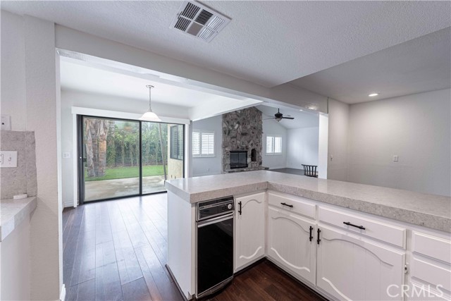 Detail Gallery Image 17 of 45 For 27821 via Amistosa, Agoura Hills,  CA 91301 - 5 Beds | 3 Baths
