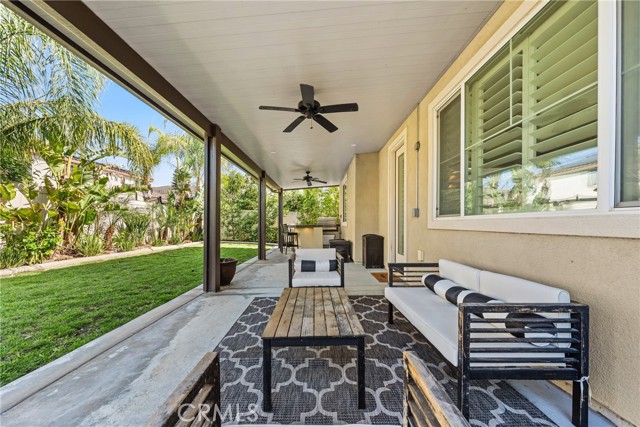 7462 Silver Saddle Court, Eastvale CA: https://media.crmls.org/medias/8d5c2a31-a7b9-42ec-9e54-061e001ad940.jpg