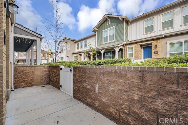 Detail Gallery Image 5 of 39 For 110 Red Brick Dr #3,  Simi Valley,  CA 93065 - 3 Beds | 2/1 Baths