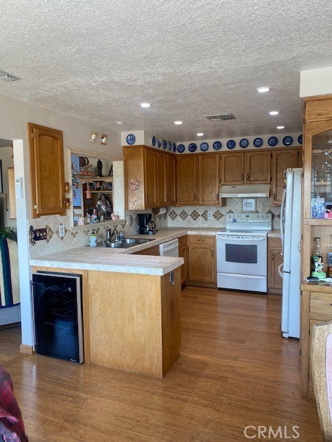 Detail Gallery Image 11 of 21 For 3136 Westridge Dr, Kelseyville,  CA 95451 - 2 Beds | 2 Baths