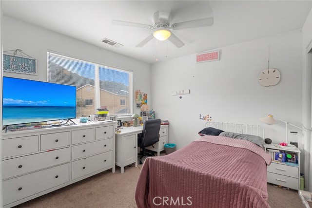 Detail Gallery Image 17 of 25 For 26142 Gravett Pl, Saugus,  CA 91350 - 4 Beds | 3 Baths