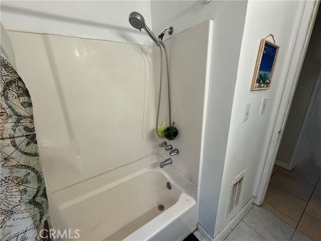 Detail Gallery Image 8 of 16 For 15215 Jenkins Dr, Whittier,  CA 90604 - 3 Beds | 2 Baths