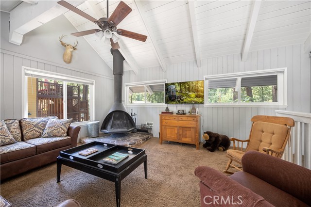41747 Comstock Lane, Big Bear Lake CA: https://media.crmls.org/medias/8d5d3864-453b-4988-8bd6-b7ebb26243a1.jpg