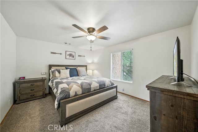 Detail Gallery Image 29 of 50 For 39122 Starview Ln, Big Bear Lake,  CA 92315 - 3 Beds | 2/1 Baths