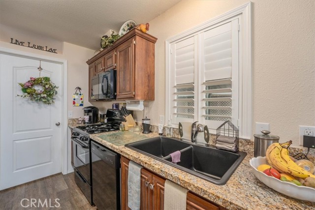 Detail Gallery Image 7 of 33 For 124 Casa Grande Dr, Red Bluff,  CA 96080 - 3 Beds | 2 Baths