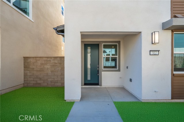 Detail Gallery Image 4 of 41 For 322 Proctor, Irvine,  CA 92618 - 4 Beds | 3/1 Baths