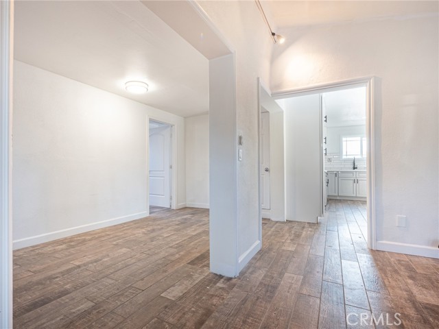 Detail Gallery Image 11 of 25 For 32369 Valley View Ave, Lake Elsinore,  CA 92530 - 2 Beds | 1 Baths