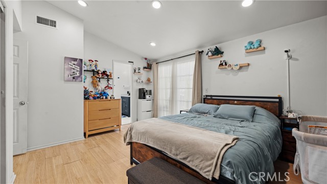 Image 25 of 31 For 28140 Tambora Drive