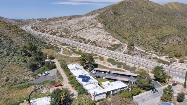 Detail Gallery Image 24 of 28 For 17847 Beneda #16,  Canyon Country,  CA 91351 - 2 Beds | 2 Baths