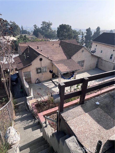 1086 N Bonnie Beach Place, Los Angeles CA: https://media.crmls.org/medias/8d609f7c-7086-45df-8b4f-33bdb3f0963e.jpg