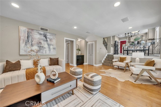 651 N Sunnyslope Avenue, Pasadena CA: https://media.crmls.org/medias/8d615d2e-e9b1-46df-87b7-a4a433d56118.jpg