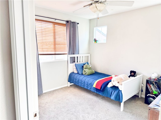 Detail Gallery Image 7 of 14 For 374 Franciscan, Oceanside,  CA 92057 - 4 Beds | 2/1 Baths