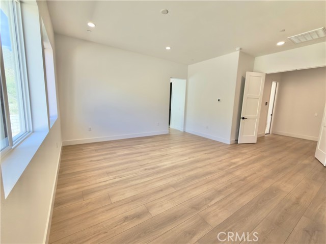 7051 Hurley Court, San Bernardino CA: https://media.crmls.org/medias/8d61edb1-4219-4fdc-b5ca-97ac88db195d.jpg