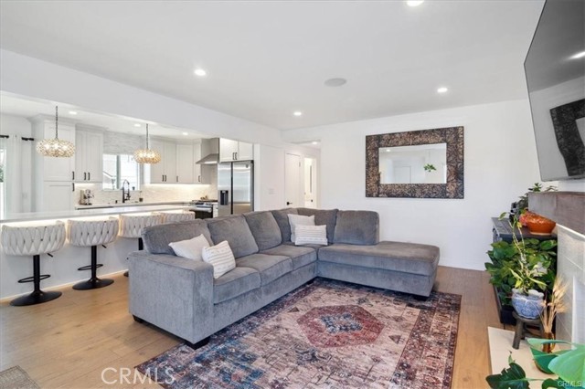 4836 W 134th Place, Hawthorne CA: https://media.crmls.org/medias/8d621426-bde3-402b-bd61-d55c6f7476a8.jpg