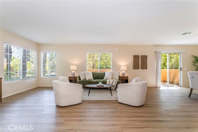 Detail Gallery Image 11 of 73 For 25120 Steinbeck Ave a,  Stevenson Ranch,  CA 91381 - 3 Beds | 2/1 Baths