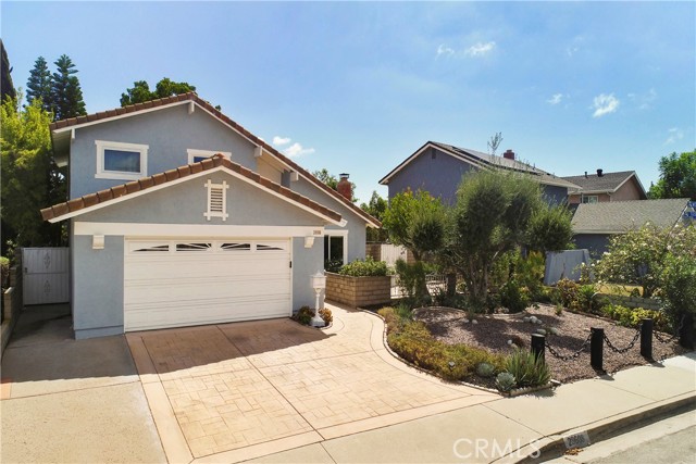 Beautiful Home in a nice quiet neighborhood with solar panels and A/C