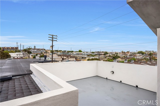 1804 Blossom Lane, Redondo Beach CA: https://media.crmls.org/medias/8d63fef4-e5c6-4bde-8d72-744aeb1b4be1.jpg