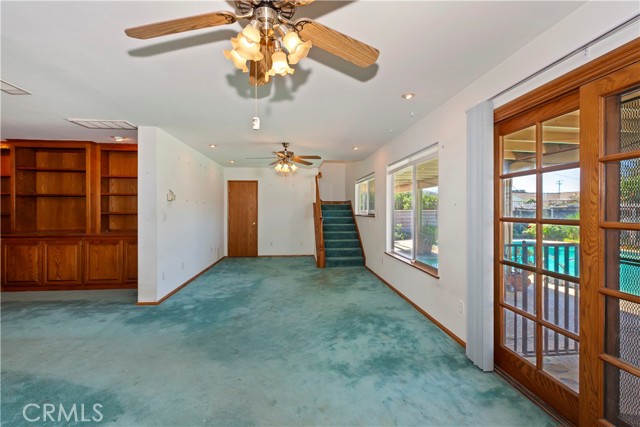 9850 Lombardy, Bloomington CA: https://media.crmls.org/medias/8d641e70-2a4f-4ad1-b5f4-25700eea6555.jpg