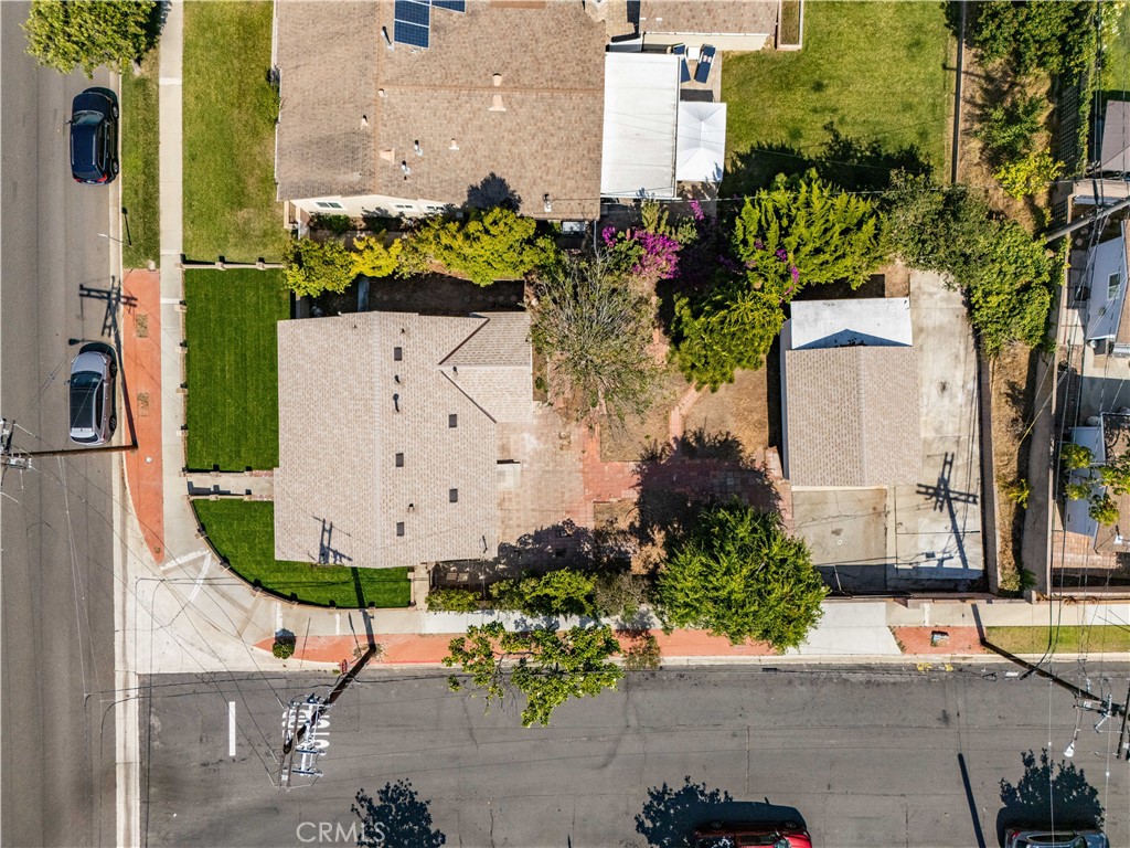 https://media.crmls.org/medias/8d646715-2330-488b-aff6-080059fea559.jpg?preset=X-Large