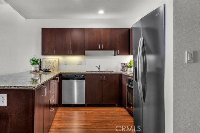 Detail Gallery Image 12 of 52 For 285 W 6th #331,  San Pedro,  CA 90731 - 2 Beds | 2/1 Baths