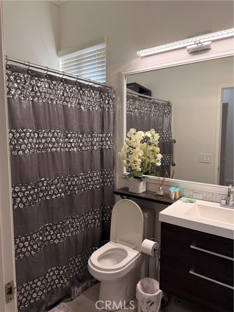 Detail Gallery Image 28 of 45 For 68792 Ridge Crest, Desert Hot Springs,  CA 92240 - 4 Beds | 2 Baths