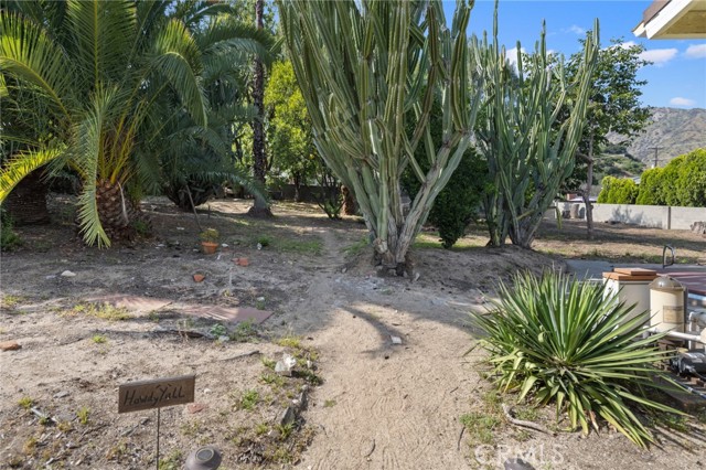 181 E Alegria Avenue, Sierra Madre CA: https://media.crmls.org/medias/8d65d281-1682-4040-98d0-fb7d56d1035a.jpg
