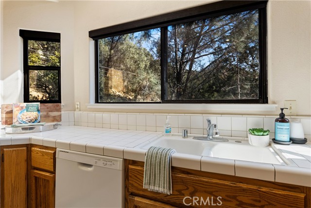 Detail Gallery Image 16 of 63 For 8169 Little Borax Lake, Kelseyville,  CA 95451 - 5 Beds | 4 Baths