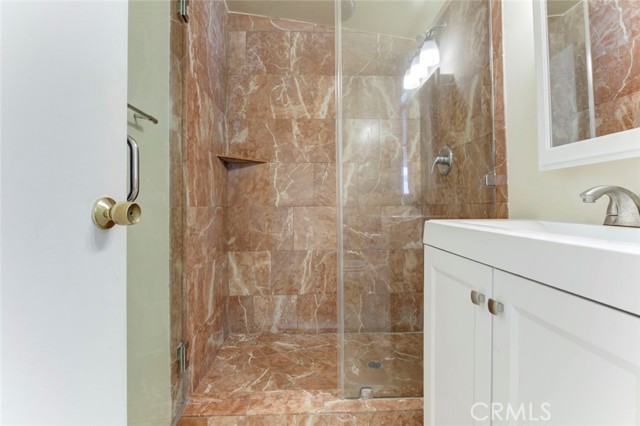 Detail Gallery Image 29 of 64 For 3352 Montrose, La Crescenta,  CA 91214 - 3 Beds | 3 Baths