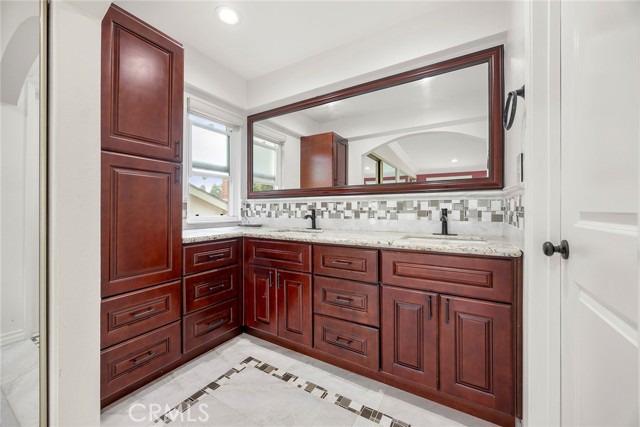 Detail Gallery Image 22 of 29 For 5308 Oxford Dr, Cypress,  CA 90630 - 4 Beds | 3 Baths