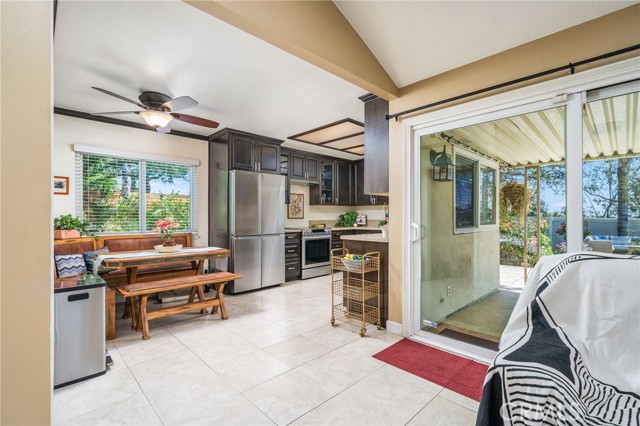 Detail Gallery Image 11 of 50 For 378 E Radcliffe Dr, Claremont,  CA 91711 - 4 Beds | 2 Baths