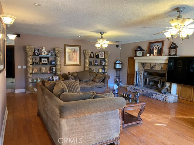 Detail Gallery Image 23 of 32 For 7614 Calpella Ave, Hesperia,  CA 92345 - 4 Beds | 3 Baths