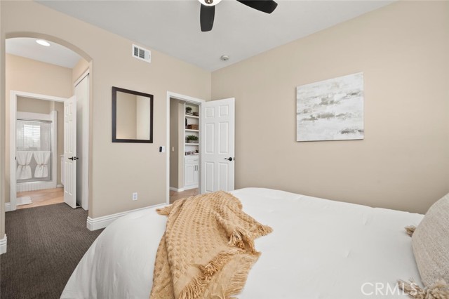 6 Las Plumas, Rancho Santa Margarita CA: https://media.crmls.org/medias/8d68bc86-9a9b-40be-8629-ac1590c27210.jpg
