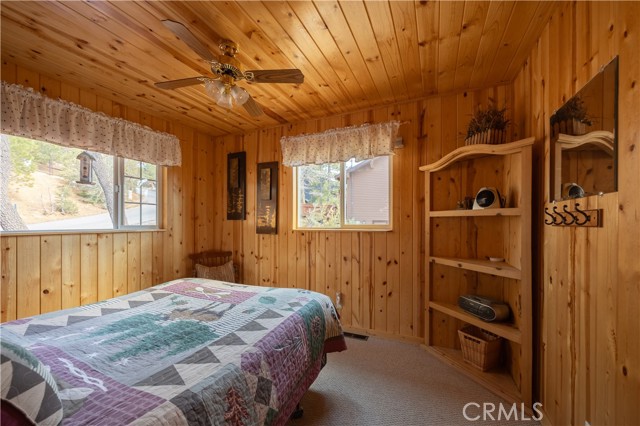 43897 Yosemite Drive, Big Bear Lake CA: https://media.crmls.org/medias/8d68daa8-c85e-42dd-b90f-fa4a89c21f89.jpg