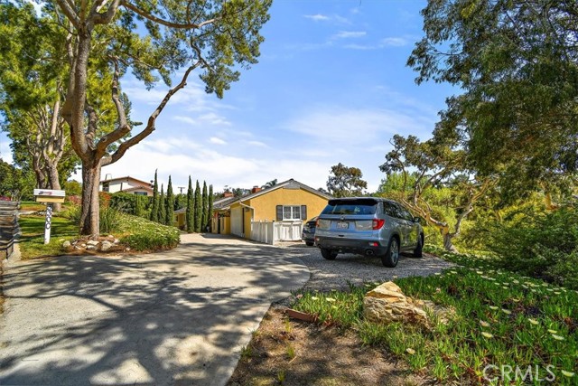 3300 Via Palomino, Palos Verdes Estates, California 90274, 4 Bedrooms Bedrooms, ,2 BathroomsBathrooms,Residential,Sold,Via Palomino,PV22070520