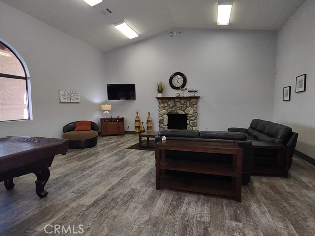 64550 Pierson Boulevard, Desert Hot Springs CA: https://media.crmls.org/medias/8d6a363d-85f3-4fe4-a316-fc89faadaa92.jpg