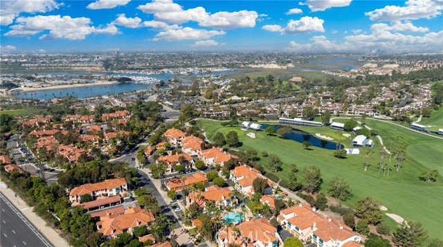 Detail Gallery Image 27 of 30 For 320 Villa Point, Newport Beach,  CA 92660 - 2 Beds | 2 Baths