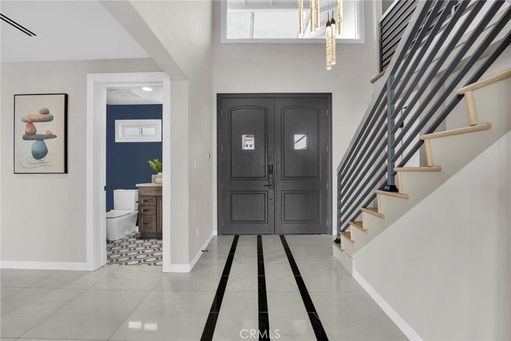 MLS #WS25226127 image #21